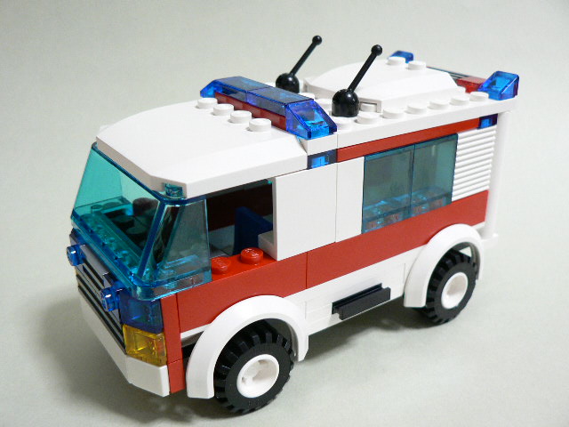 Amazon.com: LEGO Ambulance 7890 : Toys & Games