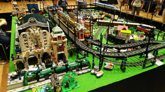 阪急梅田本店 鉄道模型フェスティバル2014 レゴトレイン走行展示
